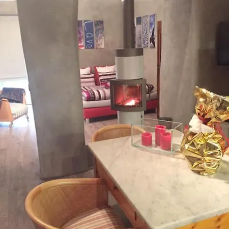 The Honeymoon Apartment Bellano