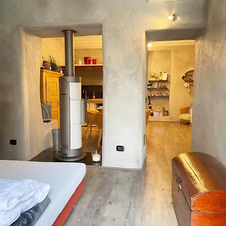 Apartament The Honeymoon Bellano